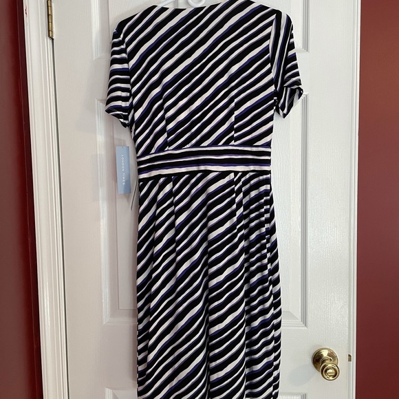 💥NWT💥London Times Techno Stripe Sheath Dress - Picture 4 of 7